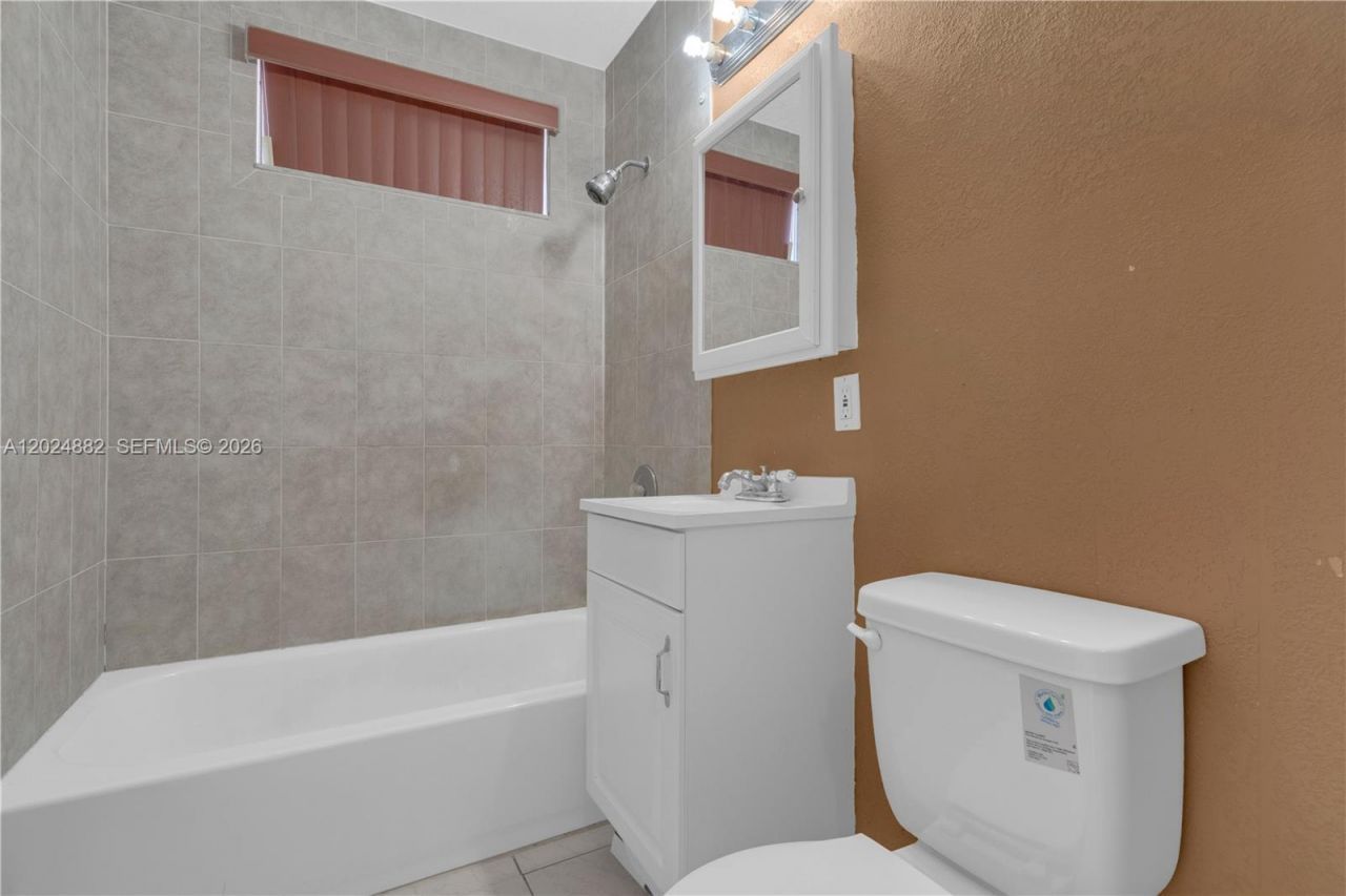 3651 W 2nd Ct , Hialeah, FL 33012 Photo
