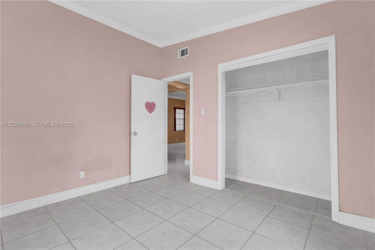 3651 W 2nd Ct , Hialeah, FL 33012 Photo