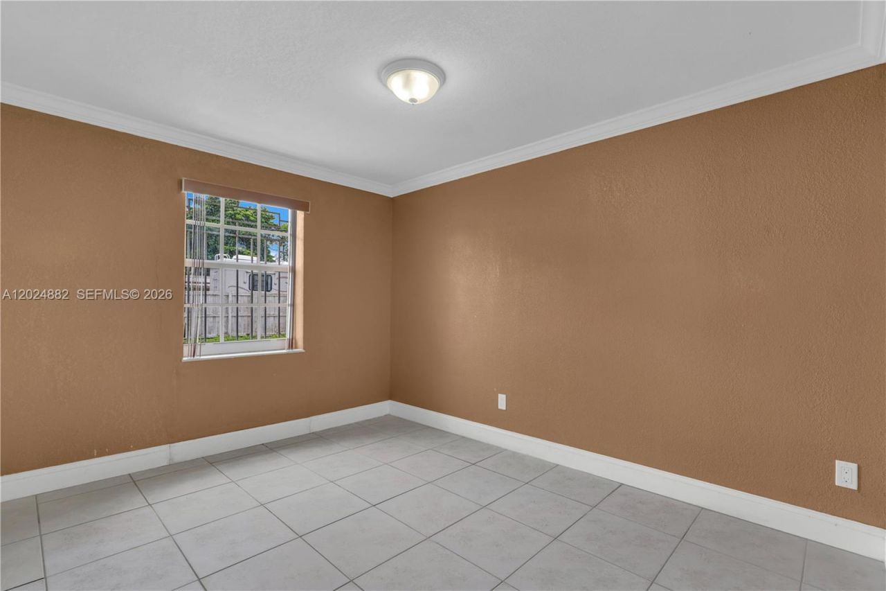 3651 W 2nd Ct , Hialeah, FL 33012 Photo