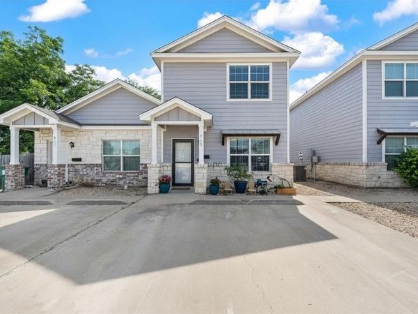 713 Park Street , McGregor, TX 76657