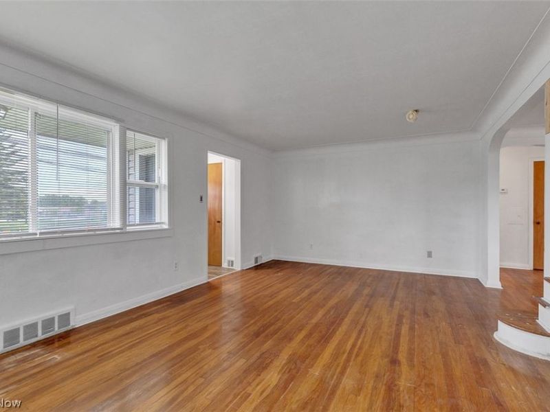 1959 Warrensville Center Road, South Euclid, OH 44121 Photo 5