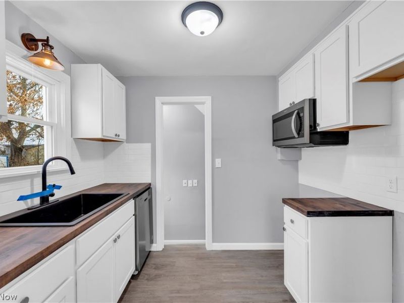 953 Whitby Road, Cleveland Heights, OH 44112 Photo 10