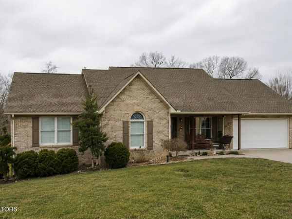 201 Bonnie Vista Drive, Maryville, TN 37804