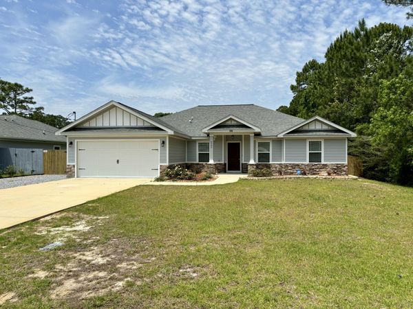 8980 Deer Lane, Navarre, FL 32566