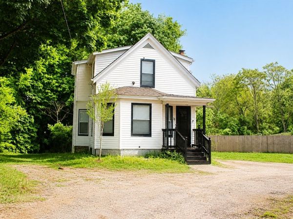 37 Hunt St, Brockton, MA 02302