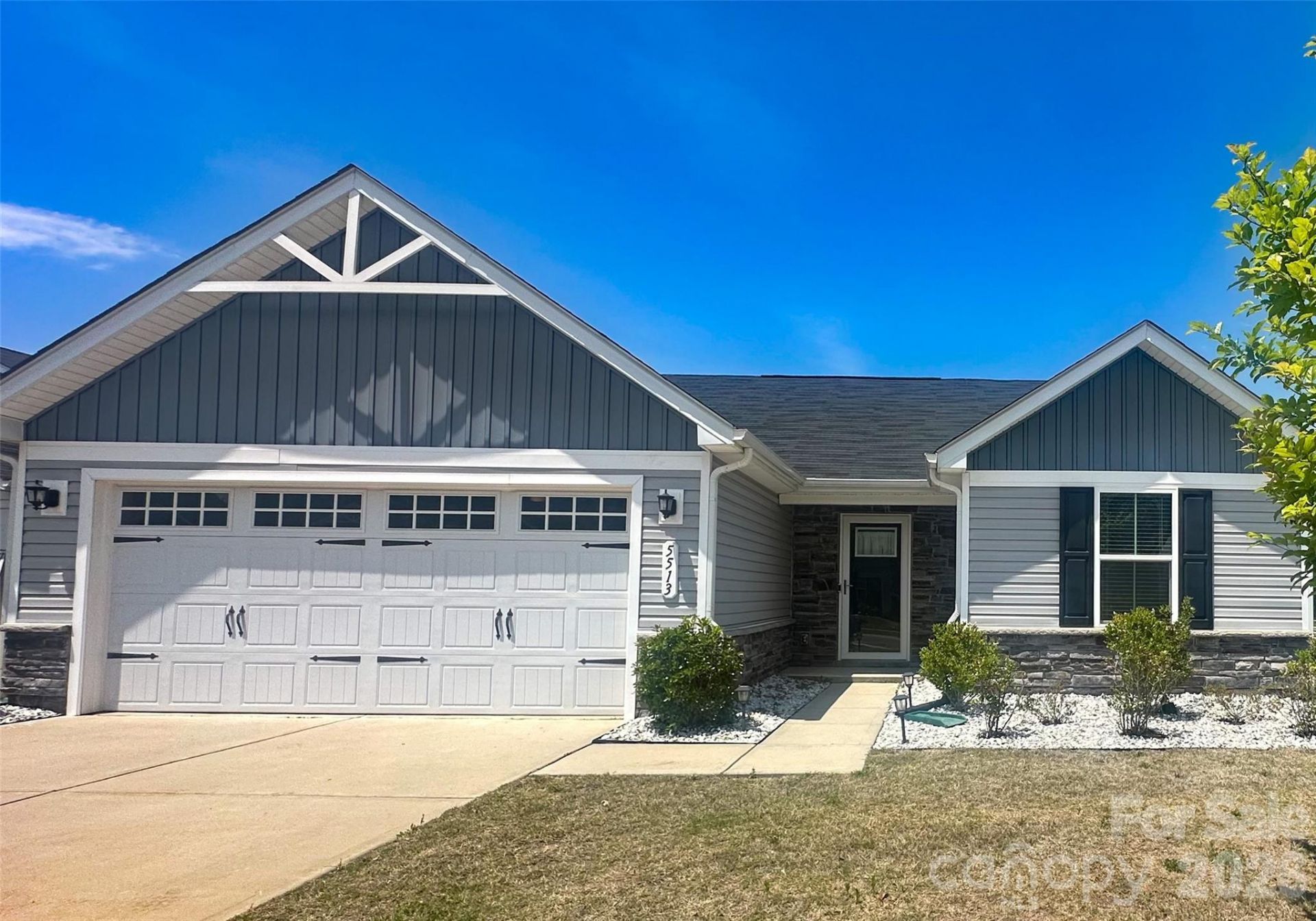 5513 Hughesdale Drive, Charlotte, NC 28215 Main Photo