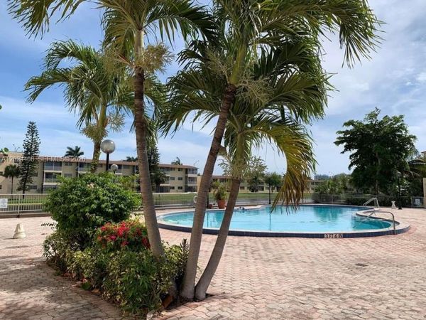 2820 NE 201st Ter , Unit F329, Aventura, FL 33180