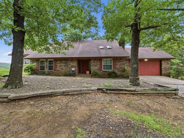 471322 E 844 Road , Stilwell, OK 74960