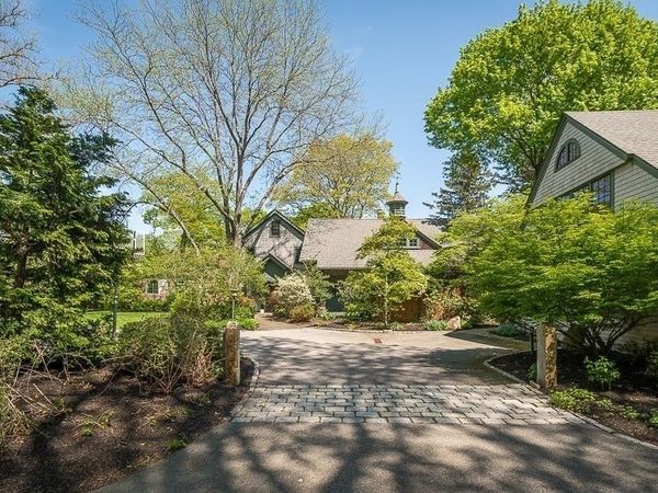 99 Essex Street, Hamilton, MA 01982
