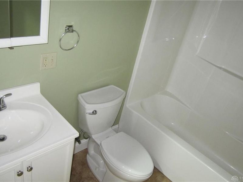1448 Southlyn Drive, Kettering, OH 45409 Photo 10