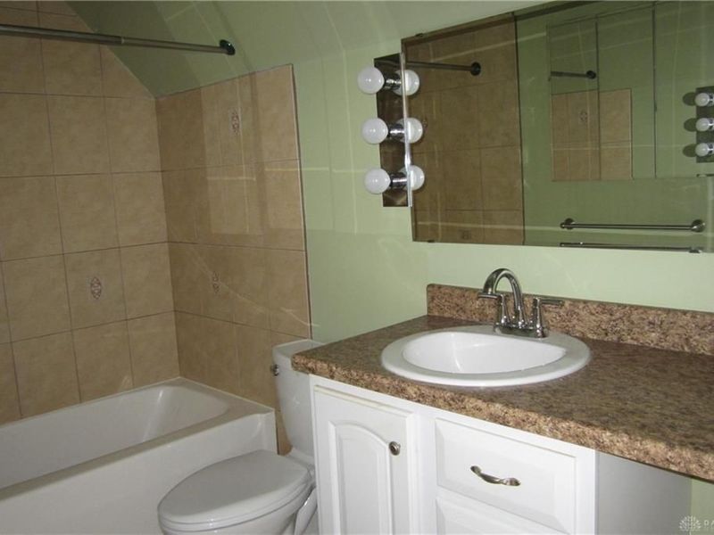 1448 Southlyn Drive, Kettering, OH 45409 Photo 10