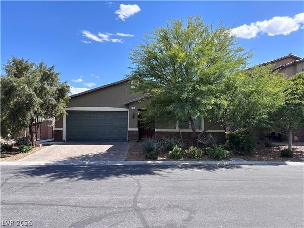 35 Canopus Ridge Way, Las Vegas, NV 89183