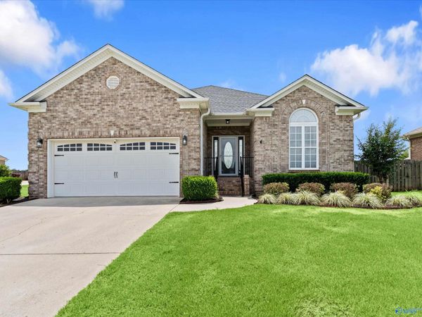 25832 Jamie Lane, Athens, AL 35613
