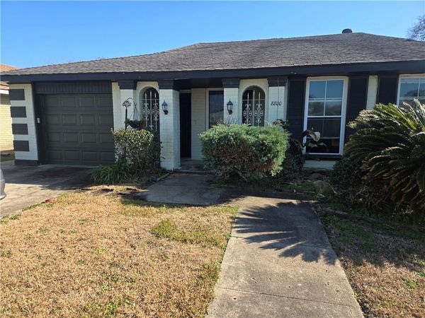 8802 MORRISON Road , New Orleans, LA 70127
