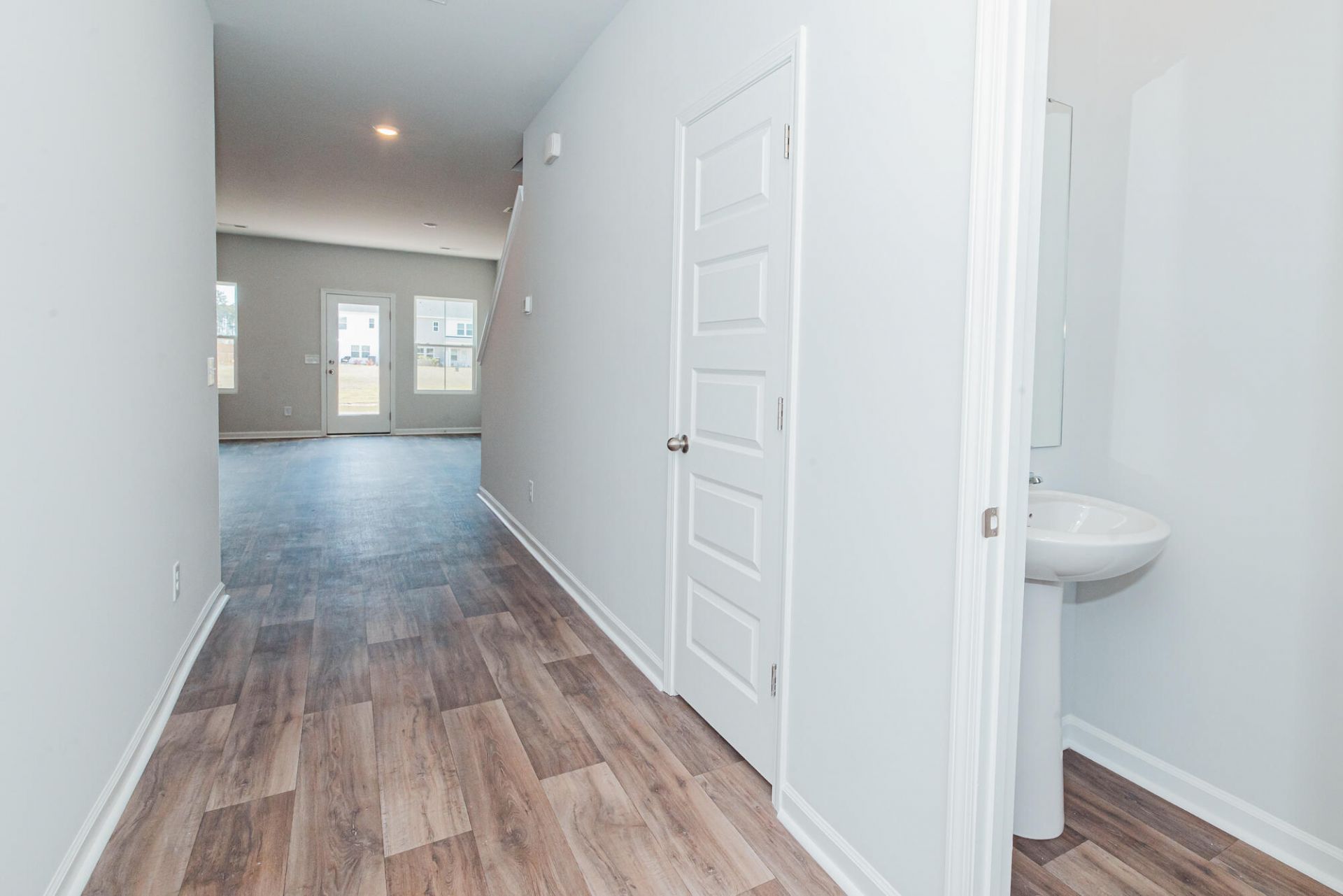 402 Tiliwa Street Photo 15