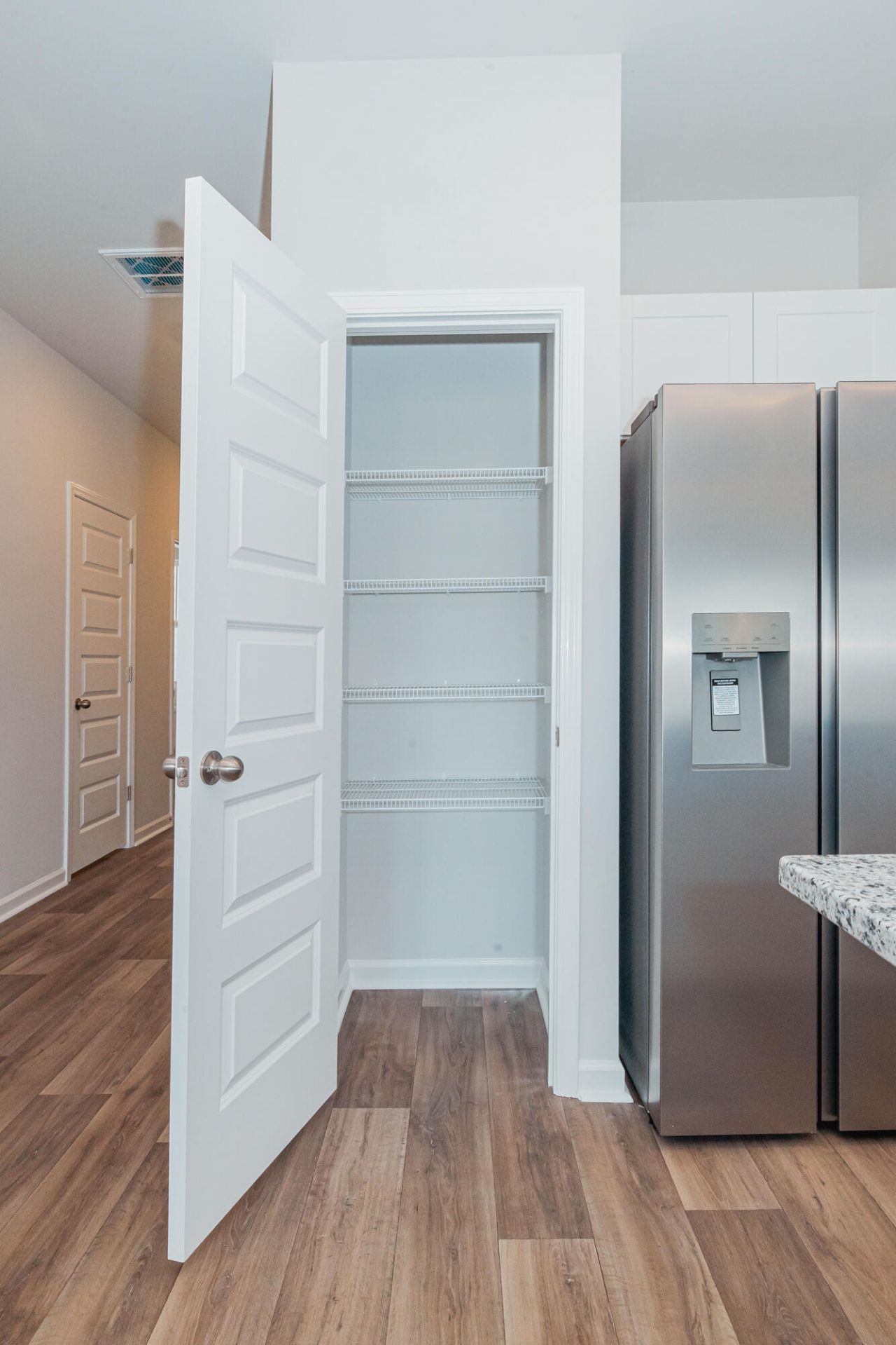 402 Tiliwa Street Photo 16
