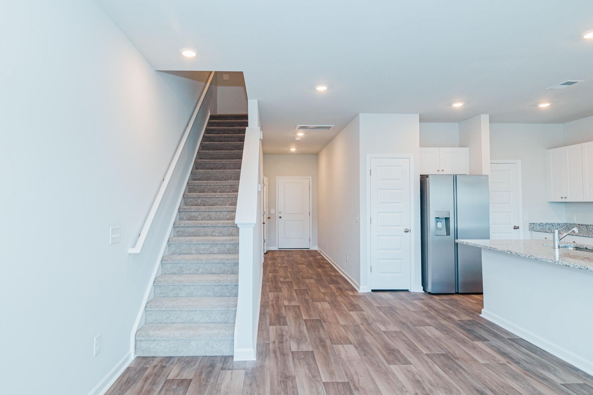 402 Tiliwa Street Photo 19
