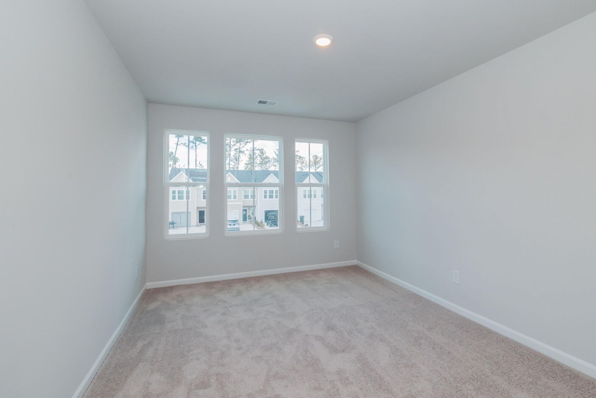 402 Tiliwa Street Photo 25