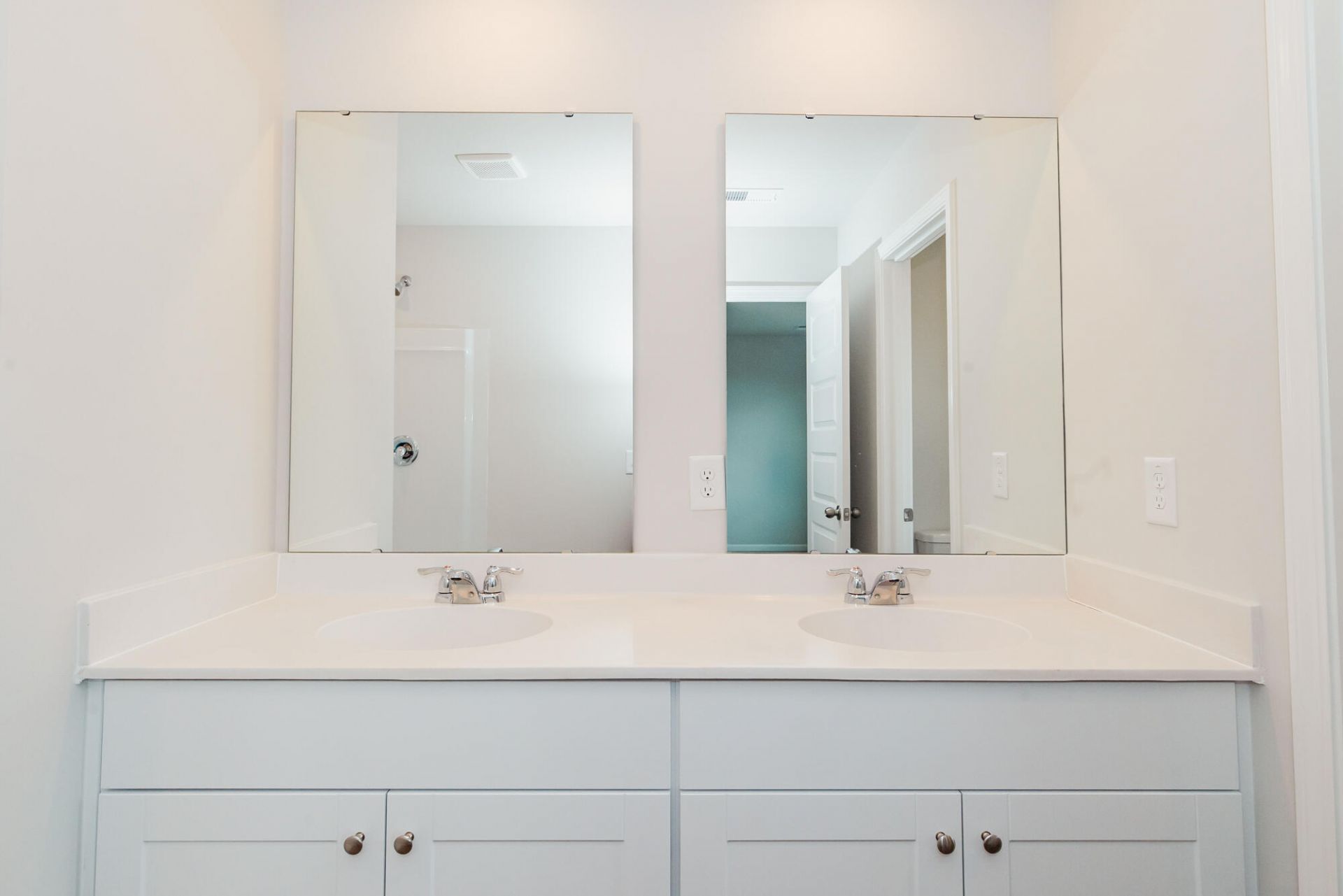 402 Tiliwa Street Photo 35