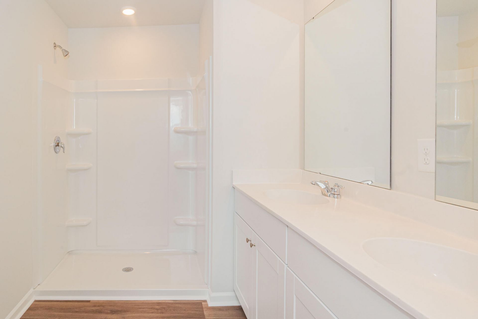 402 Tiliwa Street Photo 36