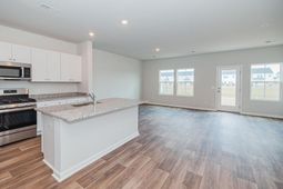 402 Tiliwa Street photo 4