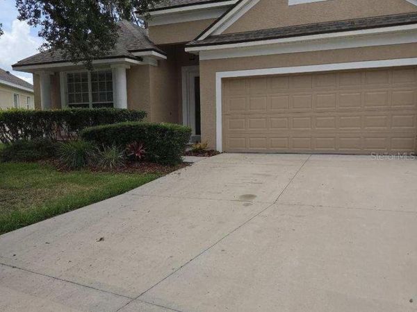 9321 HUNTINGTON PARKWAY , TAMPA, FL 33647