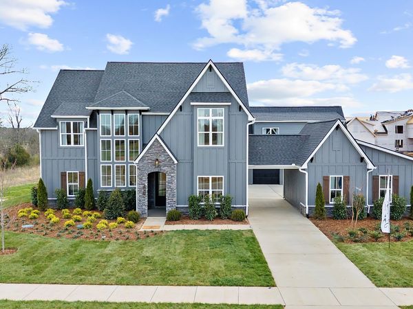 1101 Sage St , Thompsons Station, TN 37179
