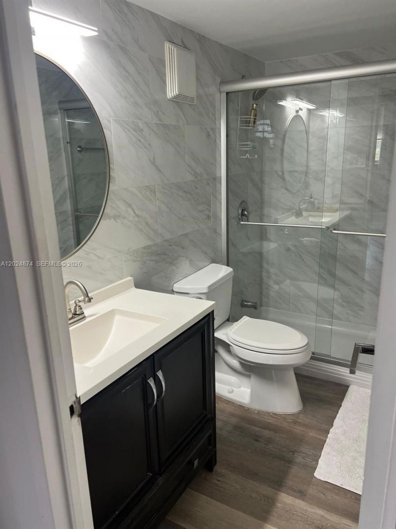 1913 S.ocean Dr., Unit 429, Hallandale Beach, FL 33009 Photo