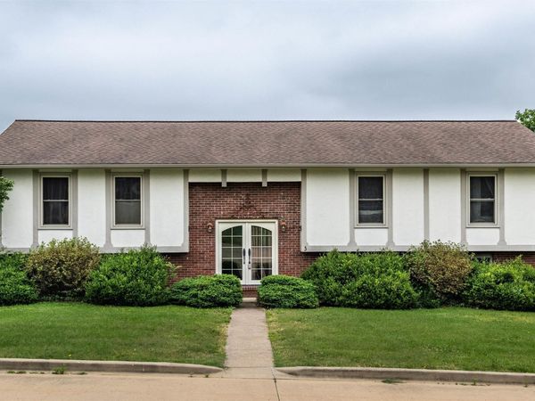 3 Peachtree Place, Harrisburg, IL 62946