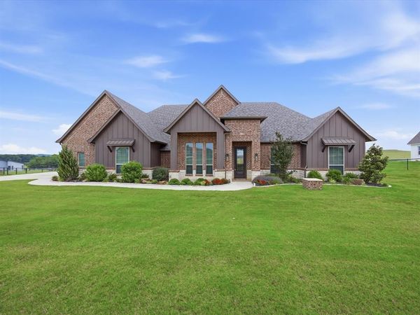 150 Quail Ridge Court, Decatur, TX 76234