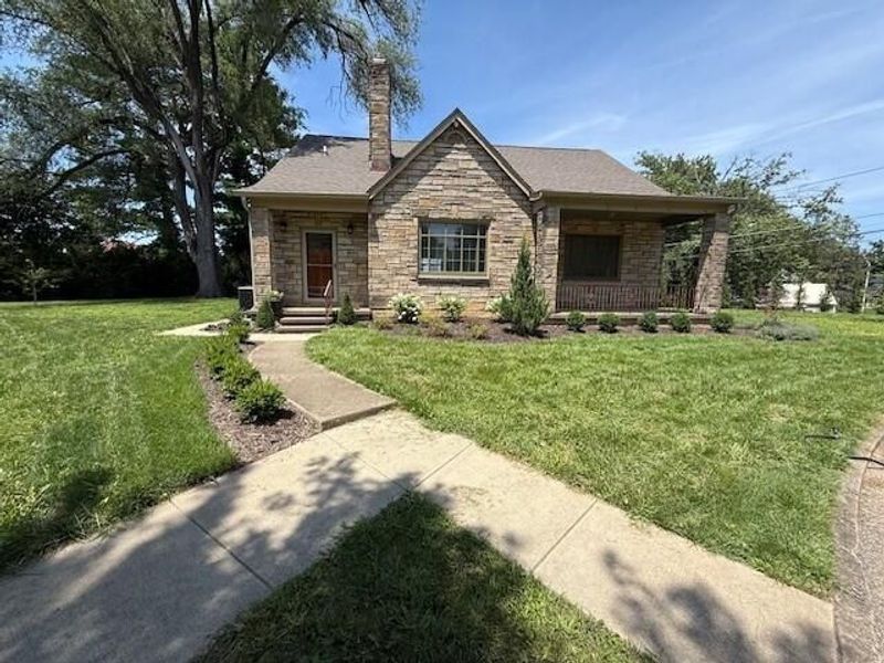 1119 Abbey Place , Zanesville, OH 43701 Photo 2
