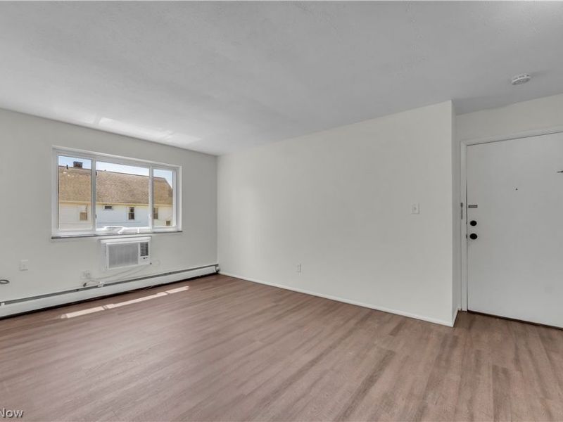 1415 Wyandotte Avenue, Unit 304, Lakewood, OH 44107 Photo 4