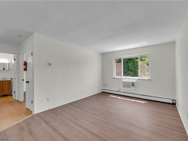 1415 Wyandotte Avenue, Unit 304, Lakewood, OH 44107 Photo 6