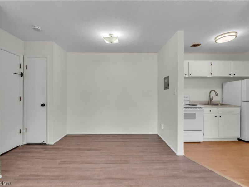 1415 Wyandotte Avenue, Unit 304, Lakewood, OH 44107 Photo 8
