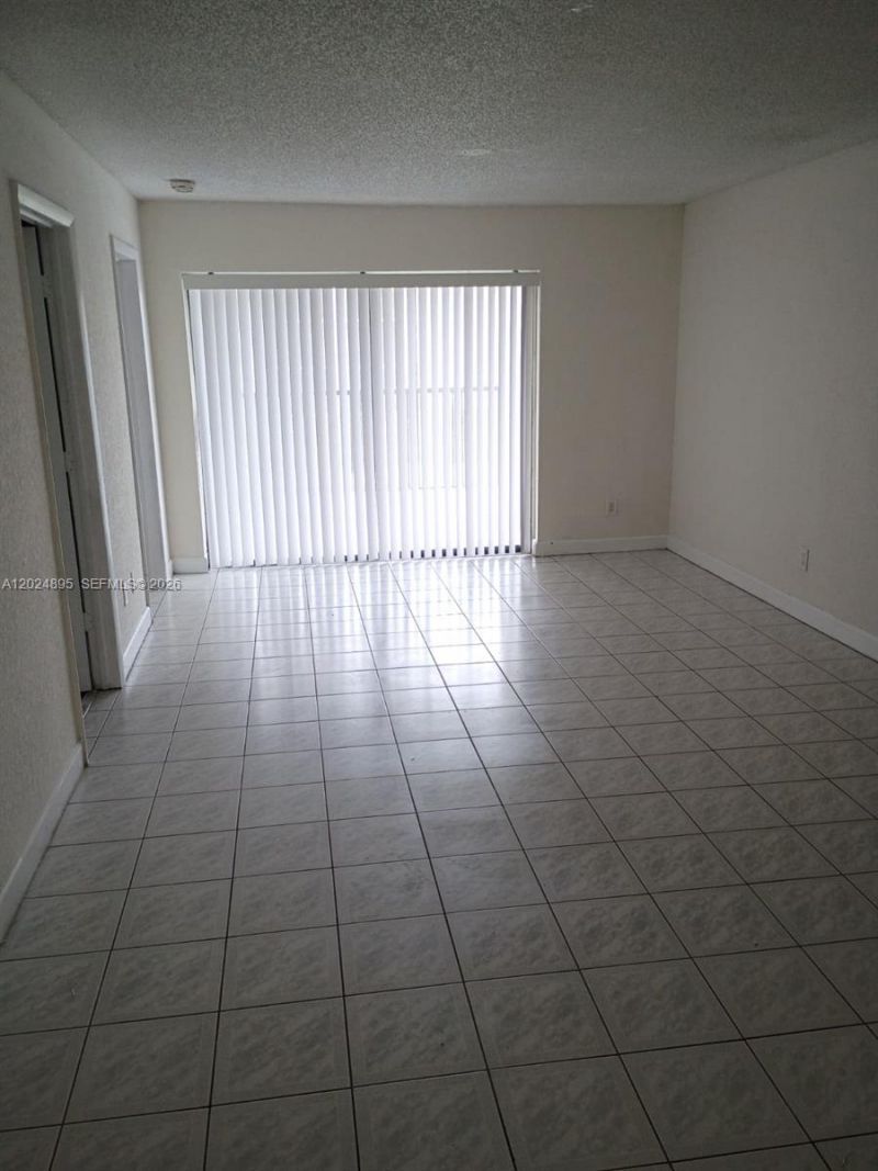 3399 Foxcroft Rd, Unit 208, Miramar, FL 33025 Photo