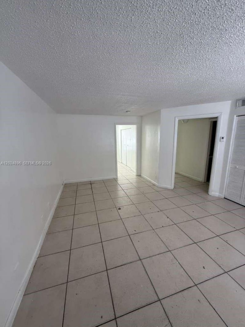 6921 Pembroke Rd , Unit 6927, Pembroke Pines, FL 33023 Photo