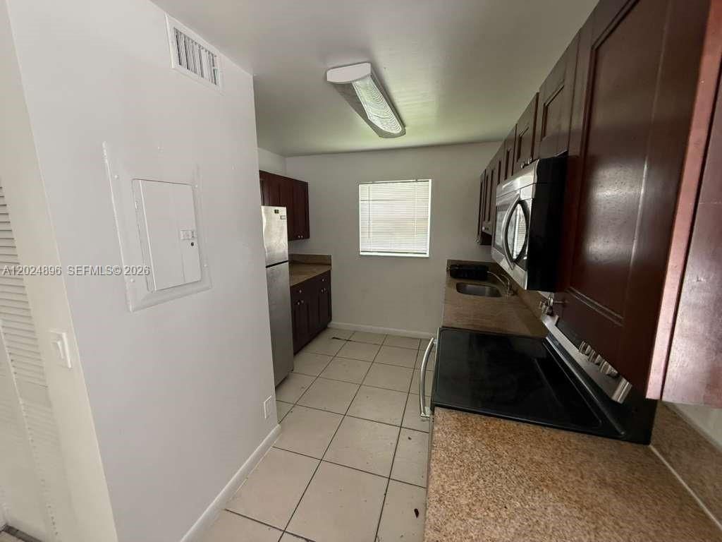 6921 Pembroke Rd , Unit 6927, Pembroke Pines, FL 33023 Photo