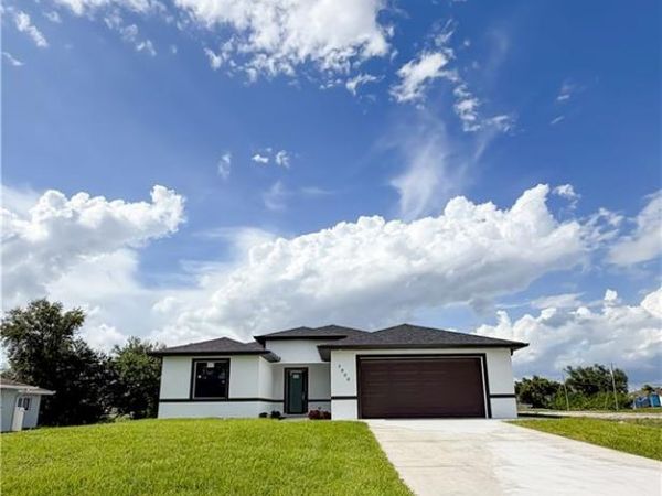 3900 25th ST SW, LEHIGH ACRES, FL 33976