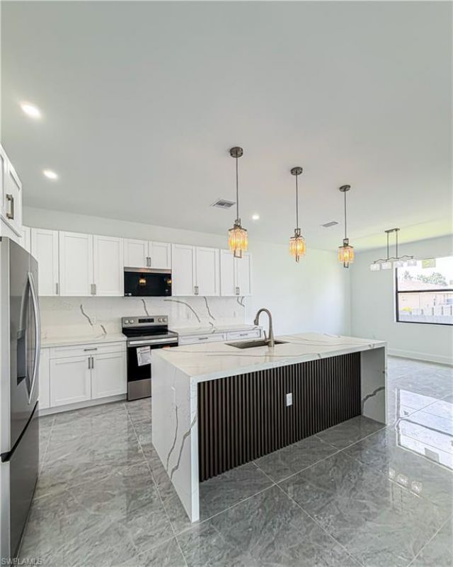 3900 25th St Sw, Lehigh Acres, FL 33976 Photo