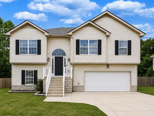 1349 Mutual Dr, Clarksville, TN 37042