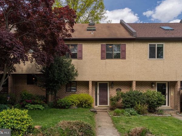 156 EATON DRIVE , WAYNE, PA 19087