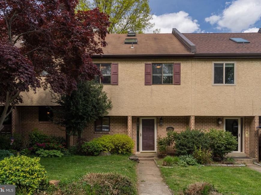 156 Eaton Drive , Wayne, PA 19087 Main Photo