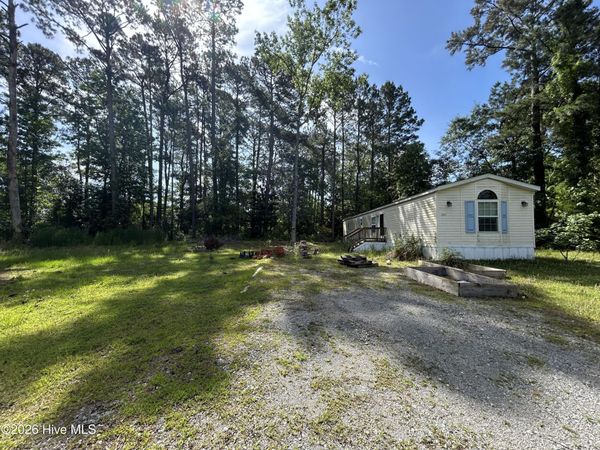 142 High Bluff Trail , Hubert, NC 28539
