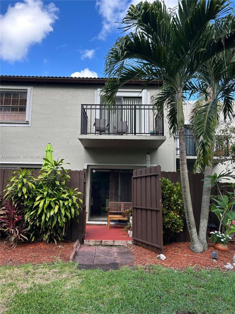 10420 SW 154 Ct, Unit 5, Miami, FL 33196 Photo