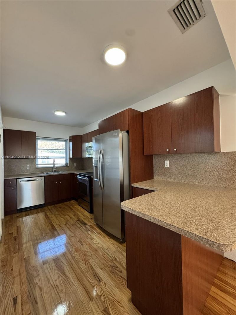 5353 SW 6th St , Unit -, Miami, FL 33134 Photo