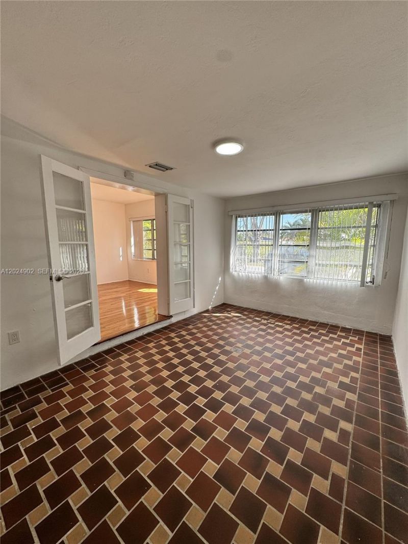 5353 SW 6th St , Unit -, Miami, FL 33134 Photo
