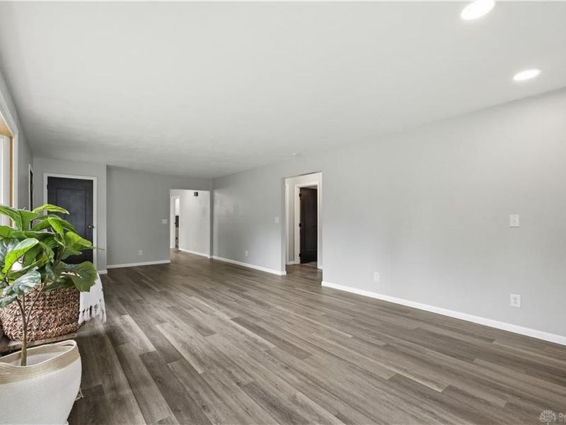 9211 Pitsburg Laura Road, Monroe Township, OH 45304 Photo 15