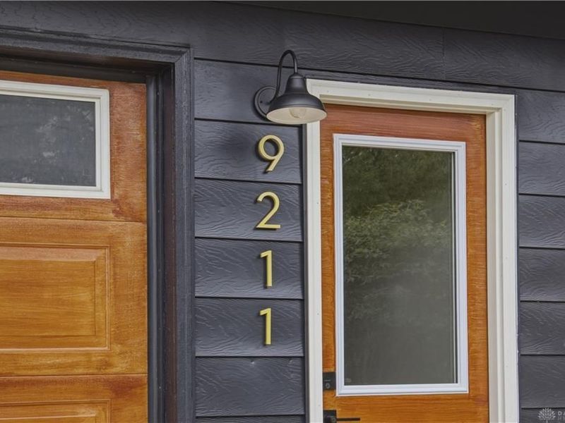 9211 Pitsburg Laura Road, Monroe Township, OH 45304 Photo 7