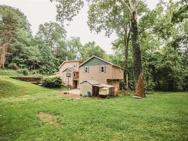 645 Pearl Street Extension, Marietta, OH 45750 Photo 4