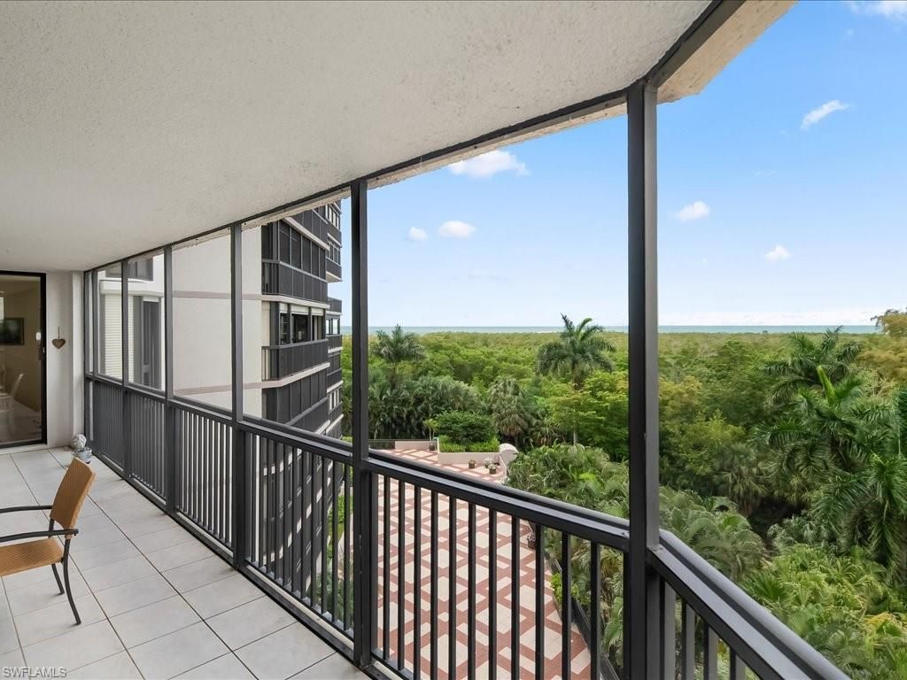 6075 Pelican Bay Blvd, Unit 506, Naples, FL 34108 Photo
